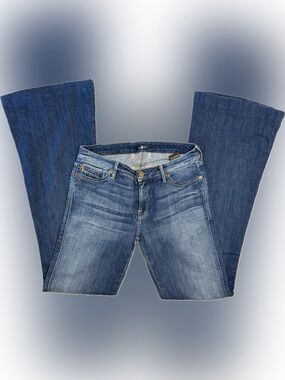 7 For All Mankind Fitted Flare Jeans Size 27 Medium Wash Blue Denim Stretch